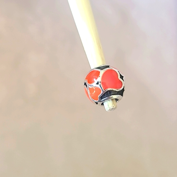 Pandora red hot love charm - Picture 2 of 3